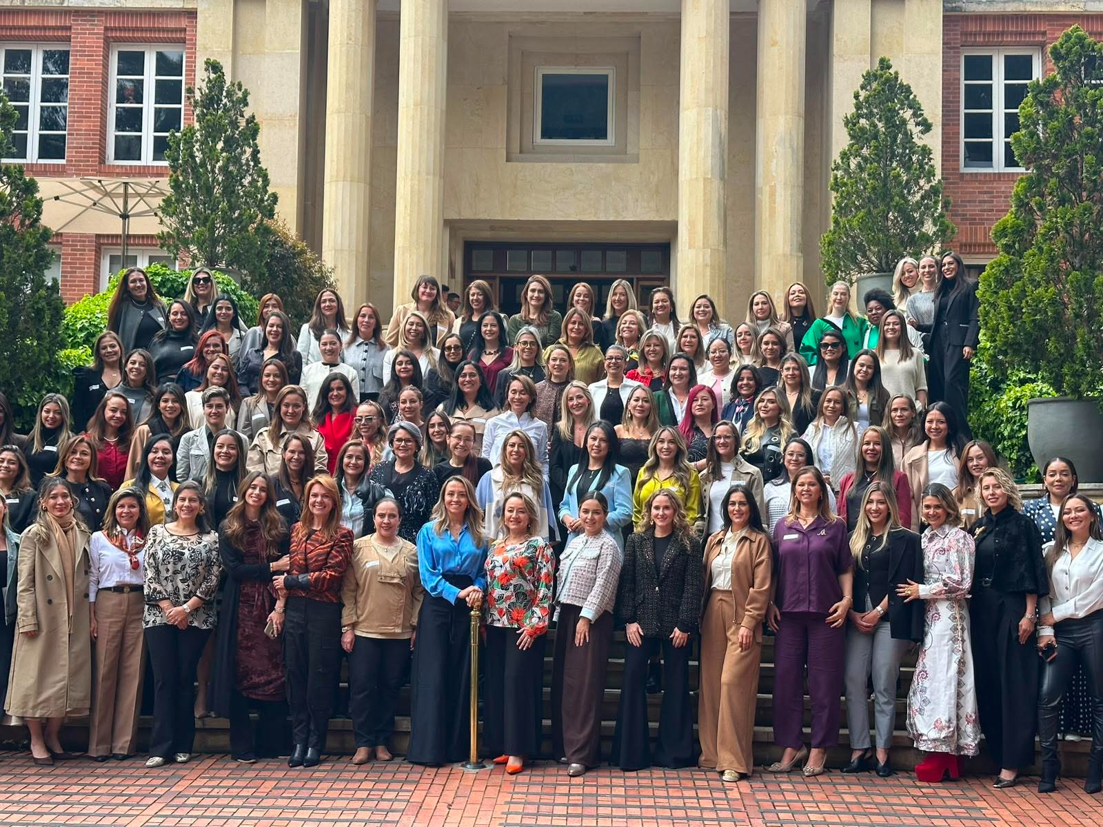 Floralba Núñez en un evento de networking en Bogotá